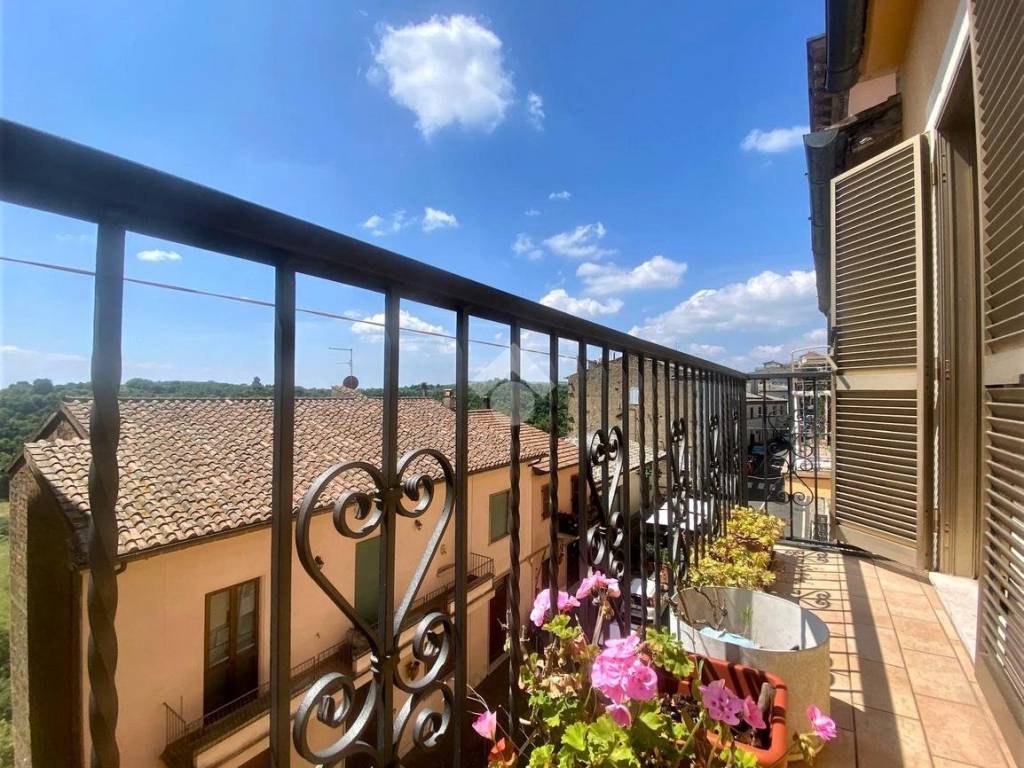 Appartamento a Grotte di castro in Piazza Camillo Benso Conte di Cavour, 24 - Foto 4