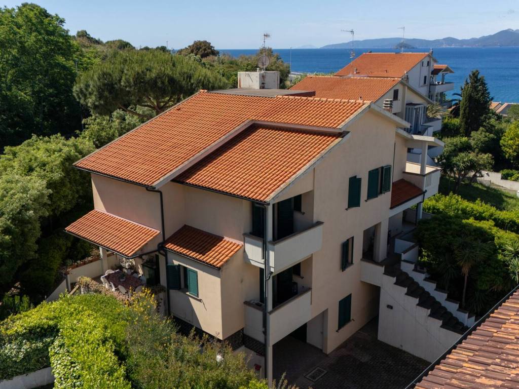 Villa a Piombino in Via Nomellini, 19 - Foto 2