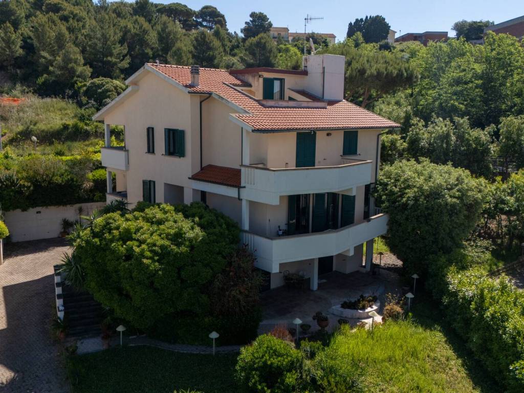 Villa a Piombino in Via Nomellini, 19 - Foto 3