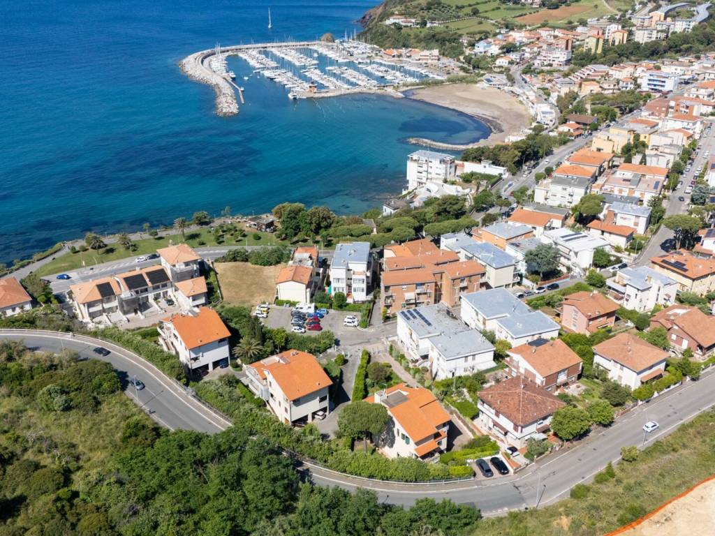 Villa a Piombino in Via Nomellini, 19 - Foto 4
