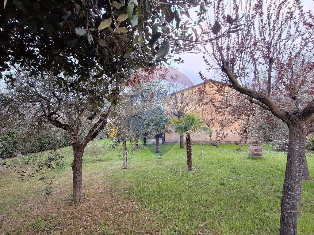 Villa a Foligno in Via Angelo Clareno, 2 - Foto 5