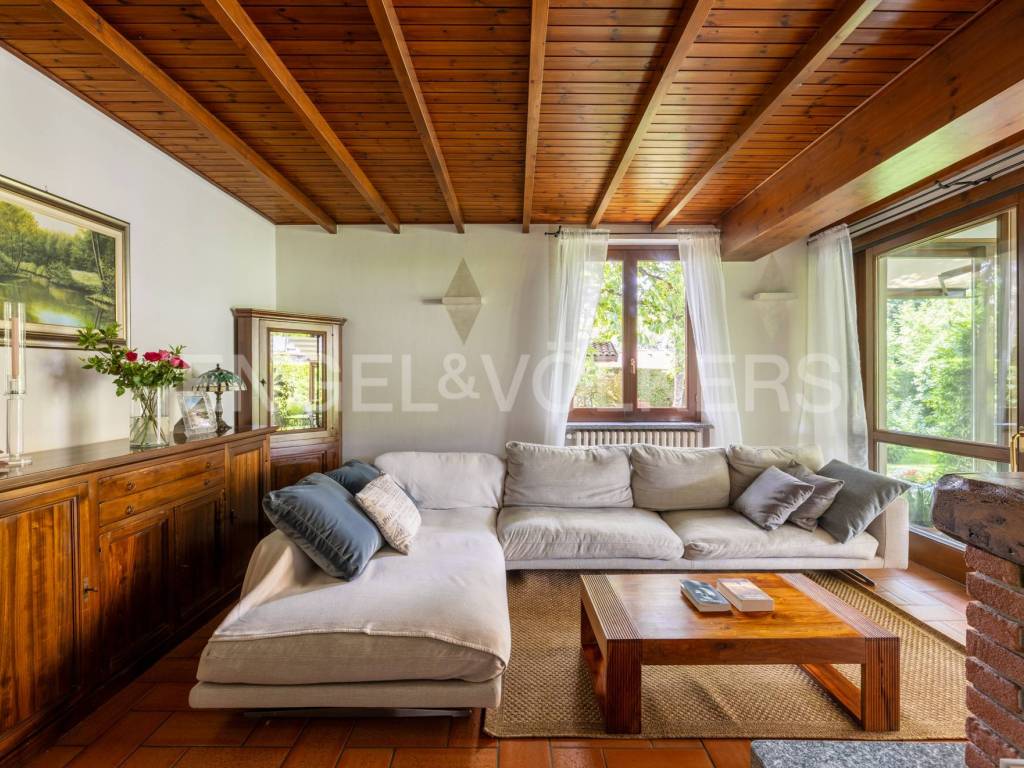 Villa a Besozzo in Via Pasubio, 8 - Foto 2