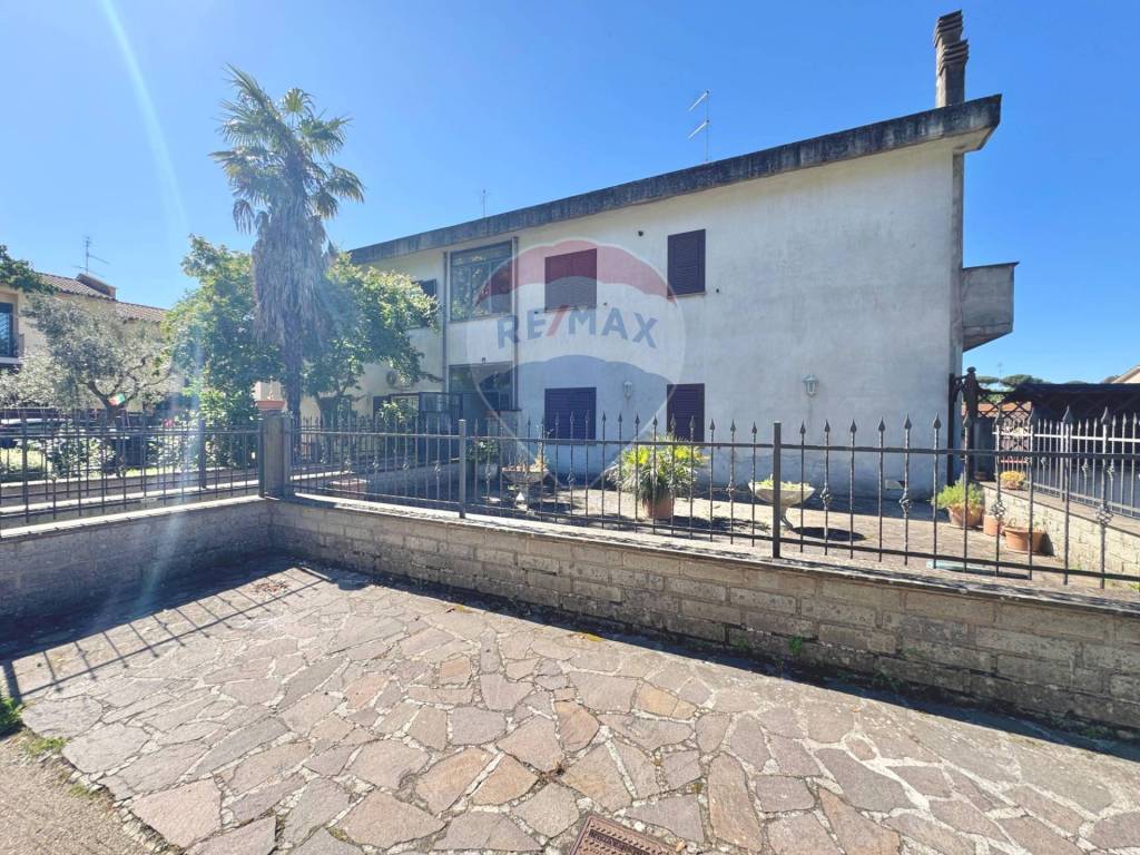 Appartamento a Capranica in Via Giacomo Matteotti, 26 - Foto 2