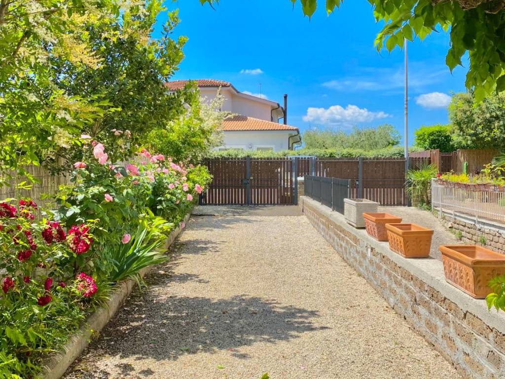 Villa a Sutri in Via dei Condotti, 26 - Foto 4