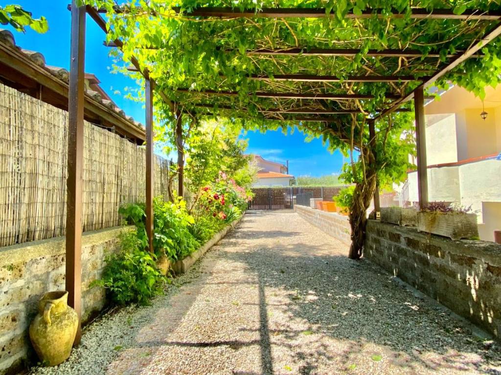 Villa a Sutri in Via dei Condotti, 26 - Foto 5