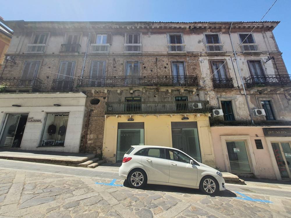 Appartamento a Vibo valentia in Via Luigi Bruzzano - Foto 2