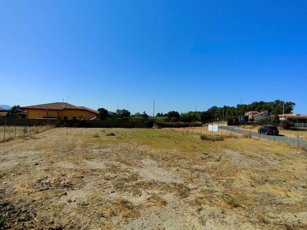 Terreno a Carbonia in Via della Pineta - Foto 2