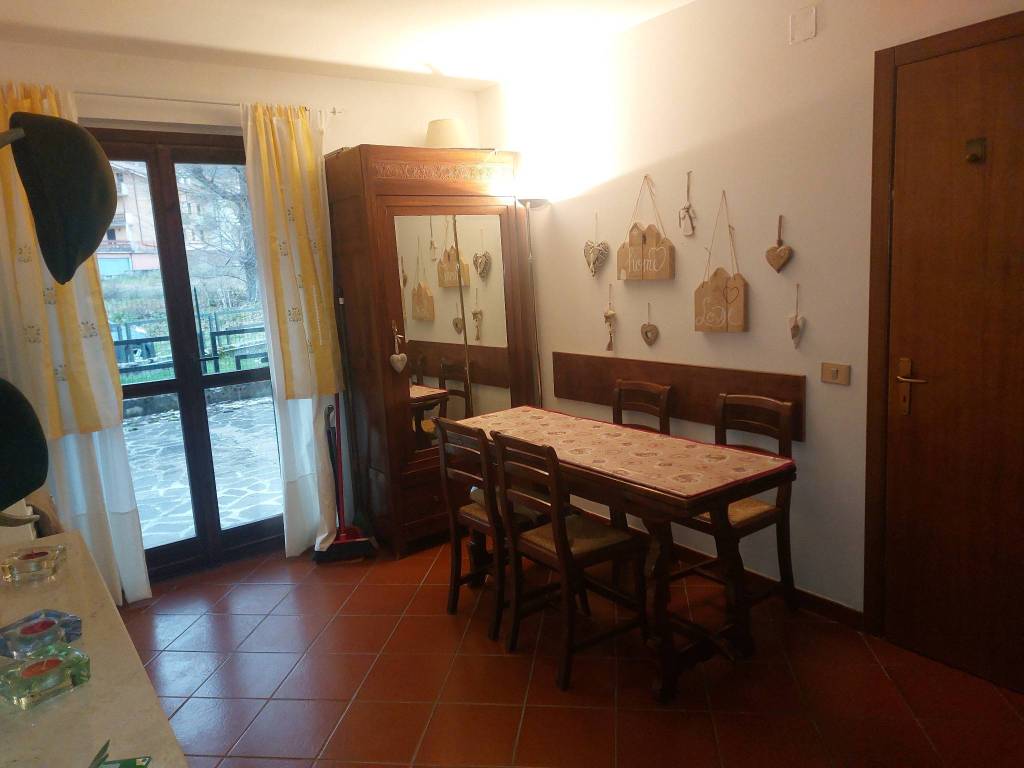 Appartamento a Rocca di mezzo in Via Riacciolo - Foto 3