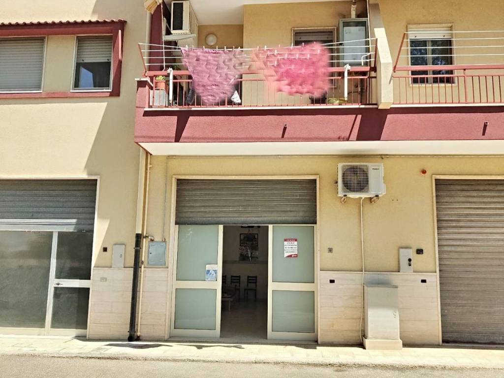 Box / garage a Putignano in Via Gaetano Salvemini - Foto 2