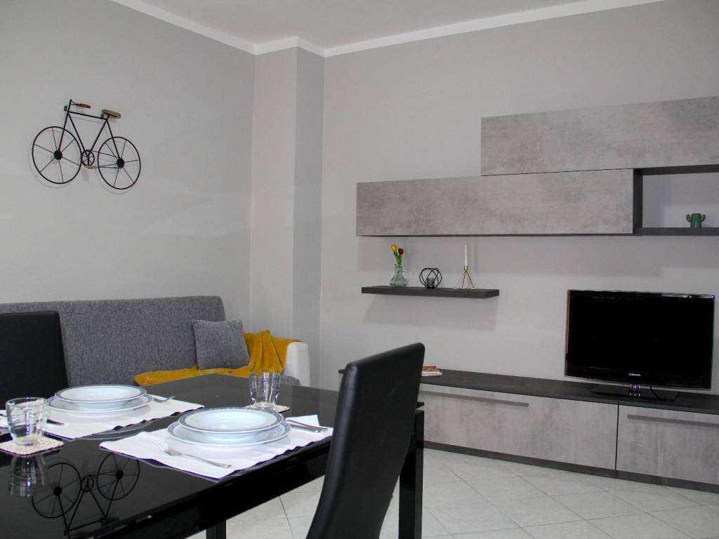 Appartamento a Borgomanero in Via Gaudenzio Simonotti, 17 - Foto 5