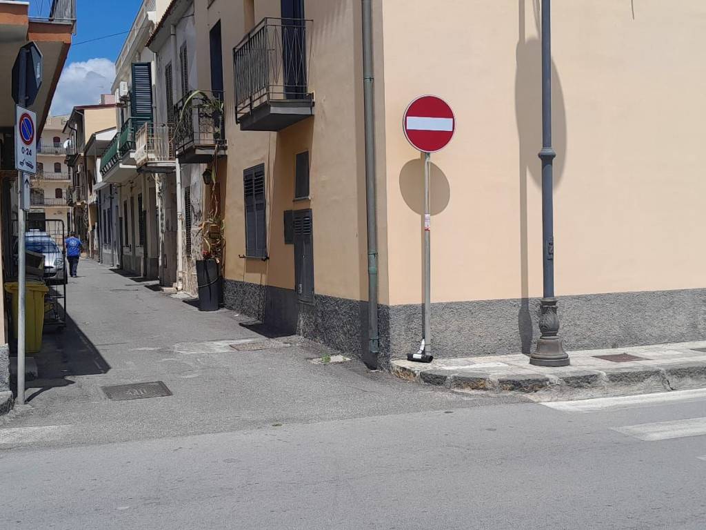 Appartamento a Nizza di sicilia in Via Fratelli Bandiera, 15 - Foto 3