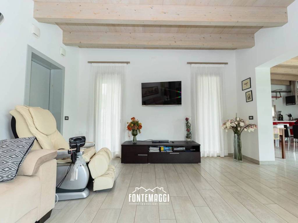 Villa a Cagli in Via Luigi Pirandello - Foto 4