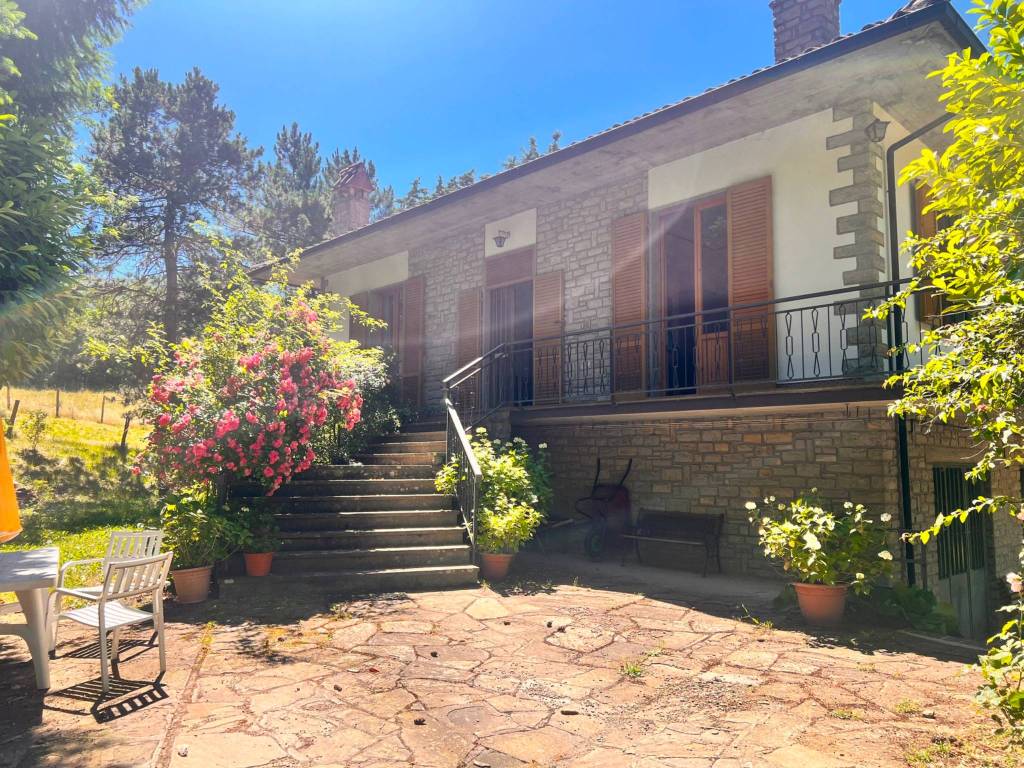 Villa a Caprese michelangelo in Via Tradozio - Foto 2