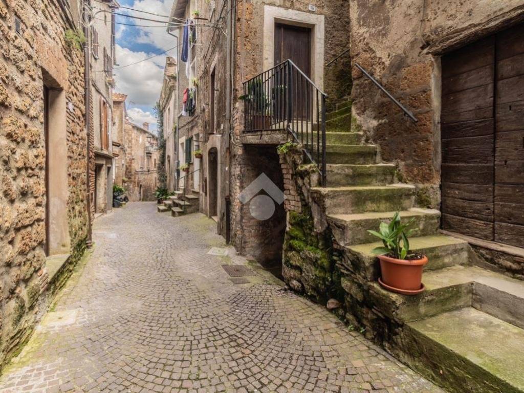 Appartamento a Bassano romano in Via Maria Giustiniani, 34 - Foto 3