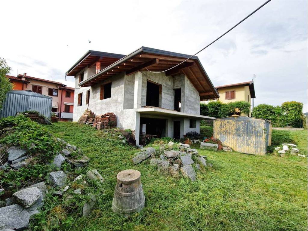 Villa a Monvalle in Via dell'Acquedotto, 21 - Foto 2