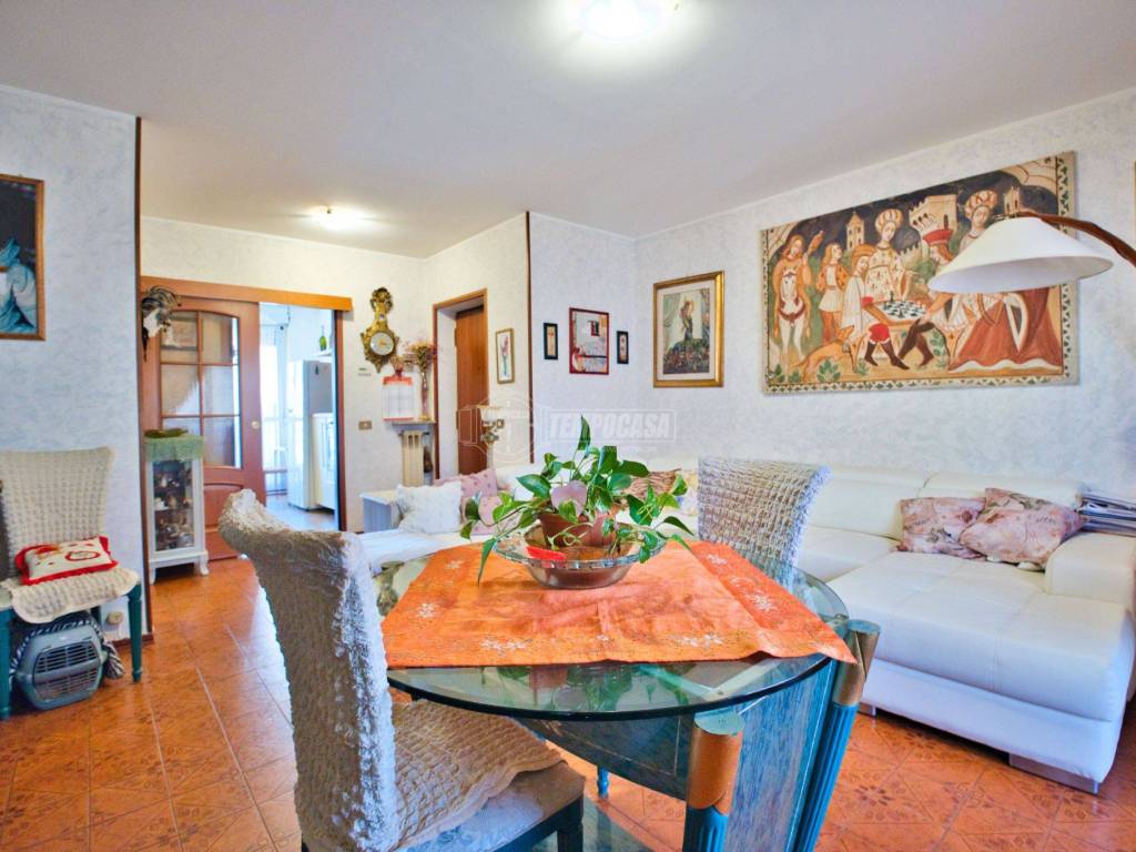 Appartamento a Novara in Via Novara - Foto 3