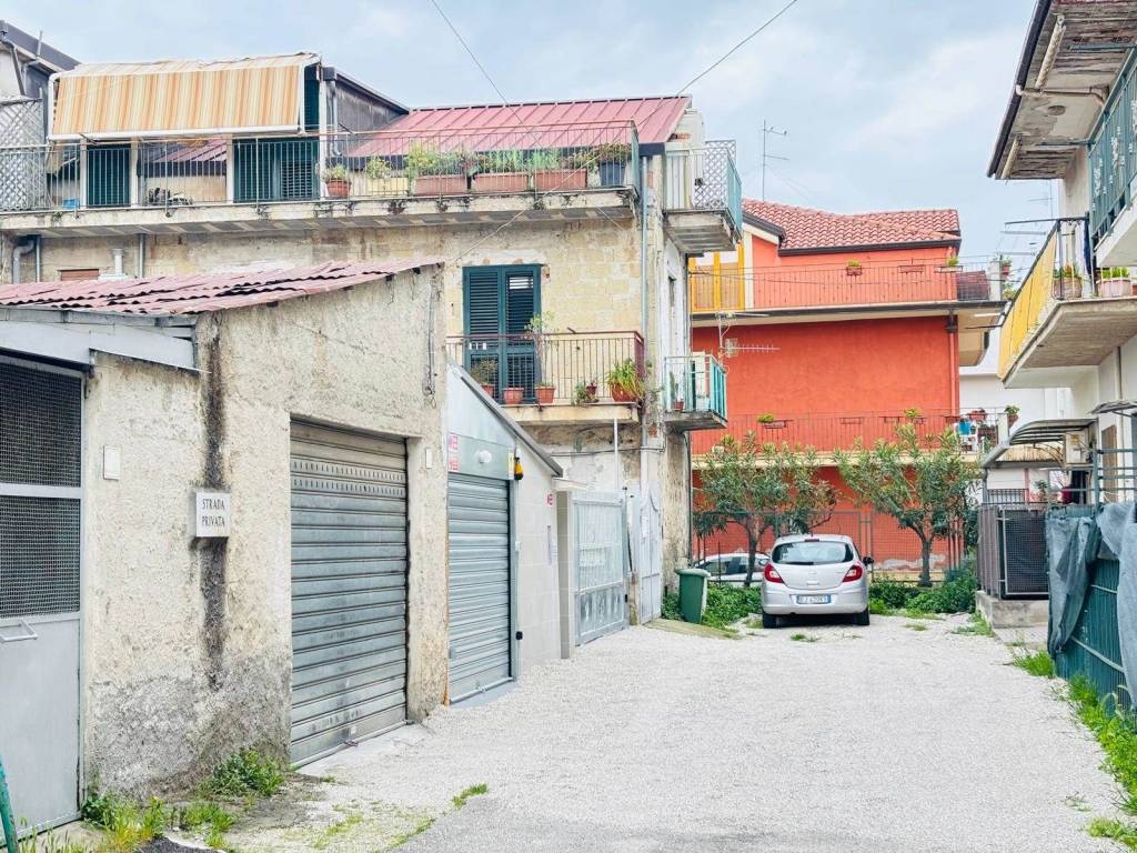 Box / garage a Bellizzi in Via Alessandro Manzoni, 45 - Foto 2