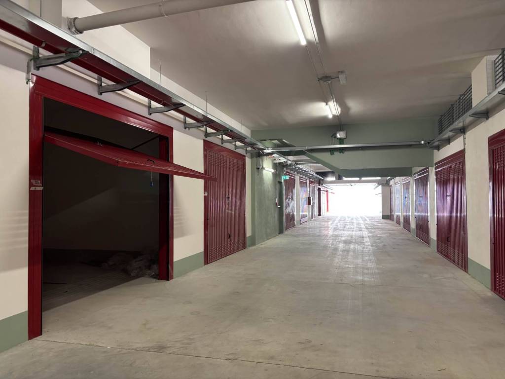 Box / garage a Montecorvino pugliano in Viale Stella Maris - Foto 5