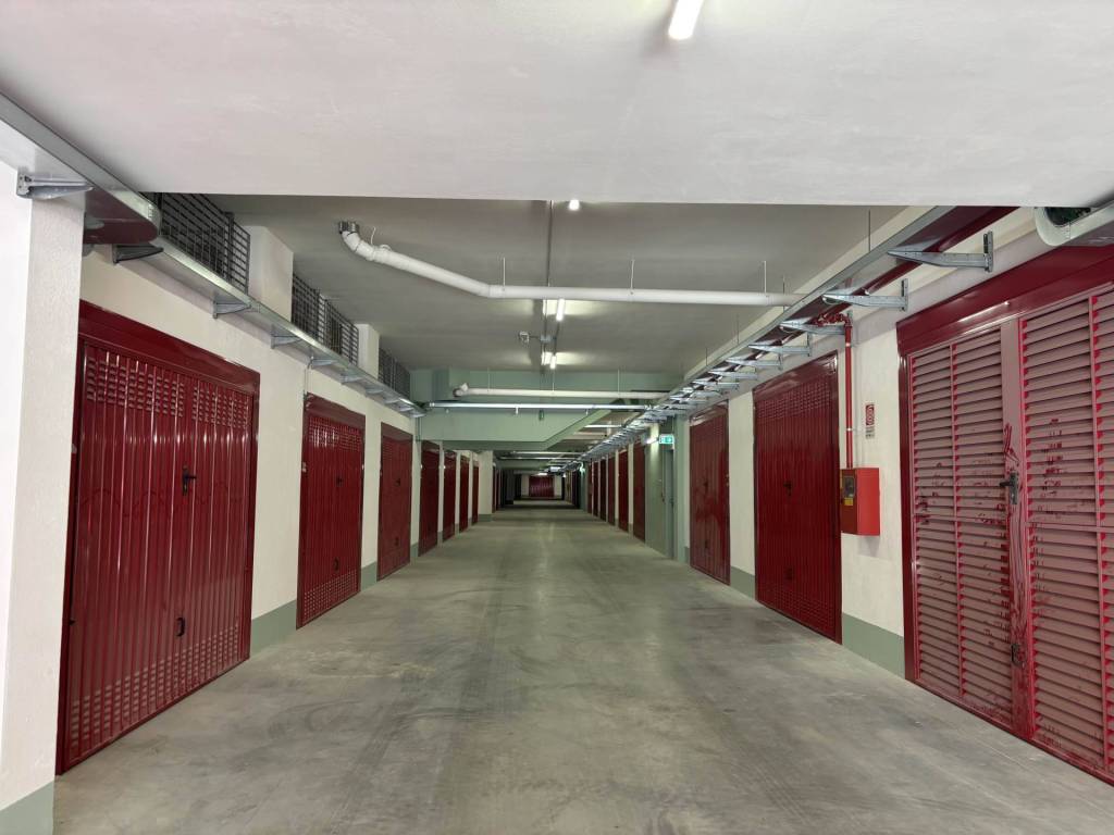 Box / garage a Montecorvino pugliano in via Vivaldi - Foto 4