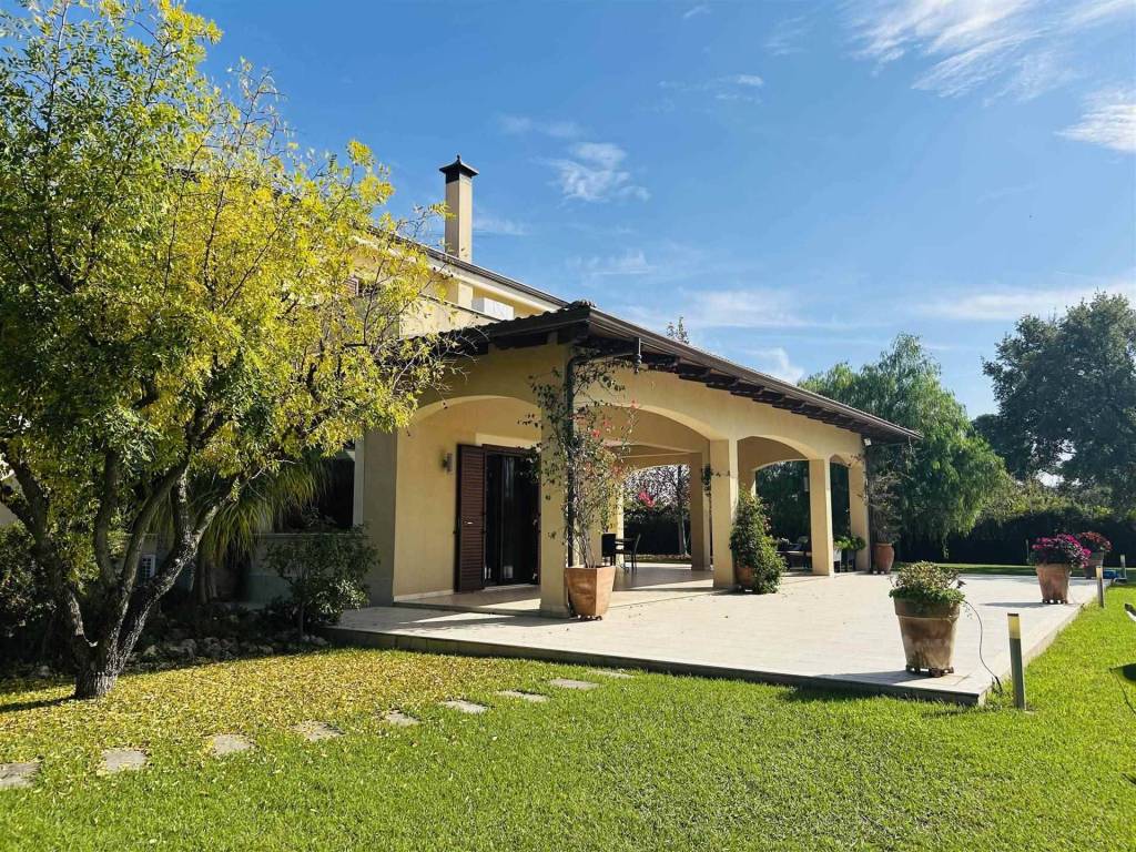Villa a Battipaglia in Via Strada Provinciale 135, 119 - Foto 2