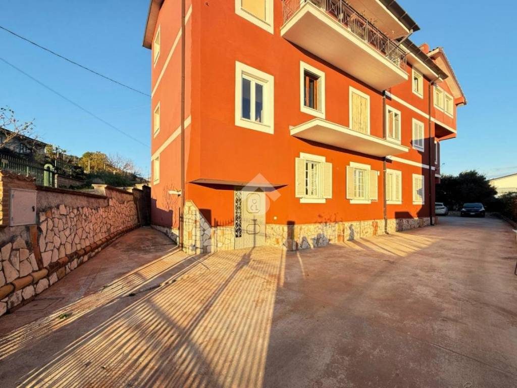 Appartamento a Sezze in Via Casali - Foto 3