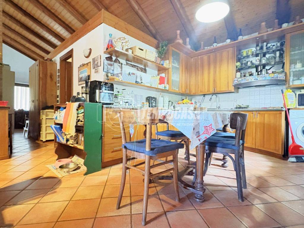 Casa indipendente a Ronco biellese in Via IV Novembre - Foto 3
