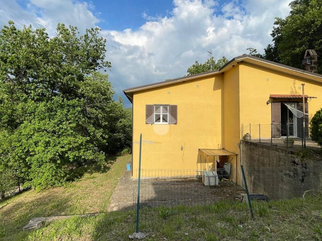 Villa a Roccabascerana in Via Anna Frank, 11 - Foto 2