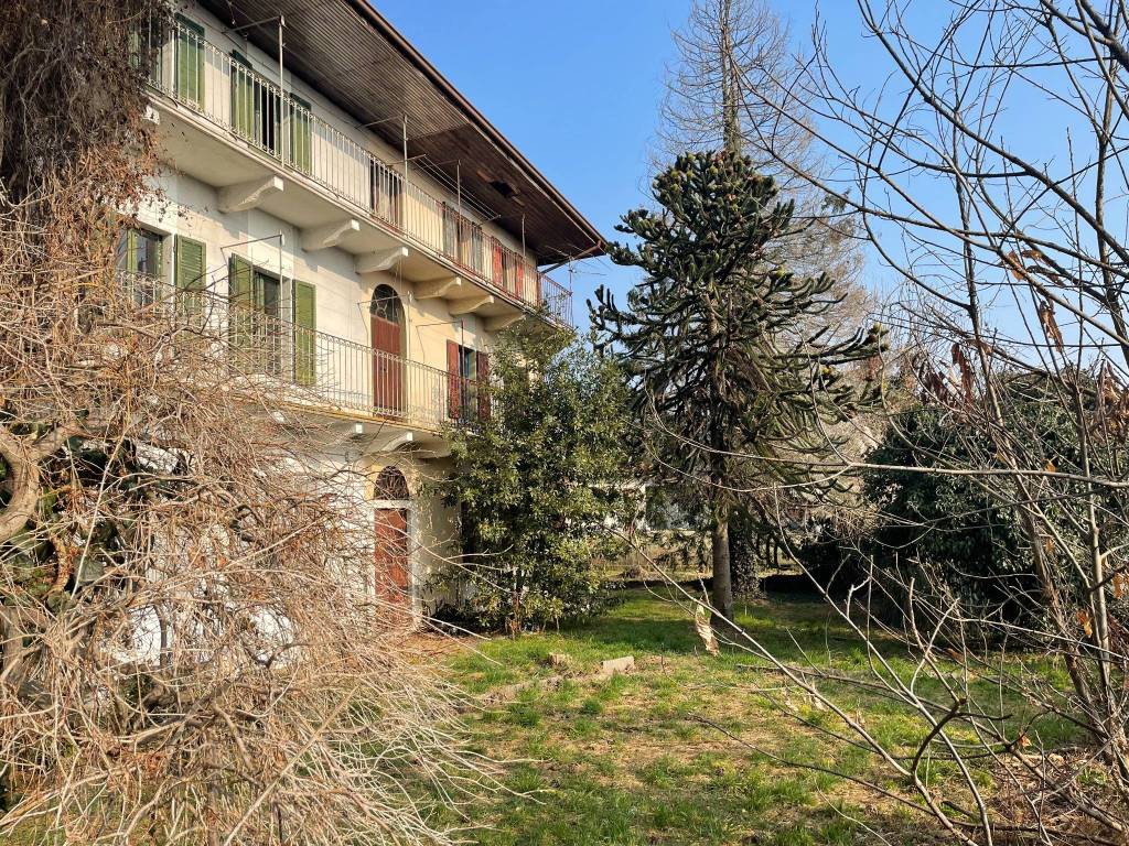 Rustico / casale a Comignago in Via Oleggio Castello, 8 - Foto 2