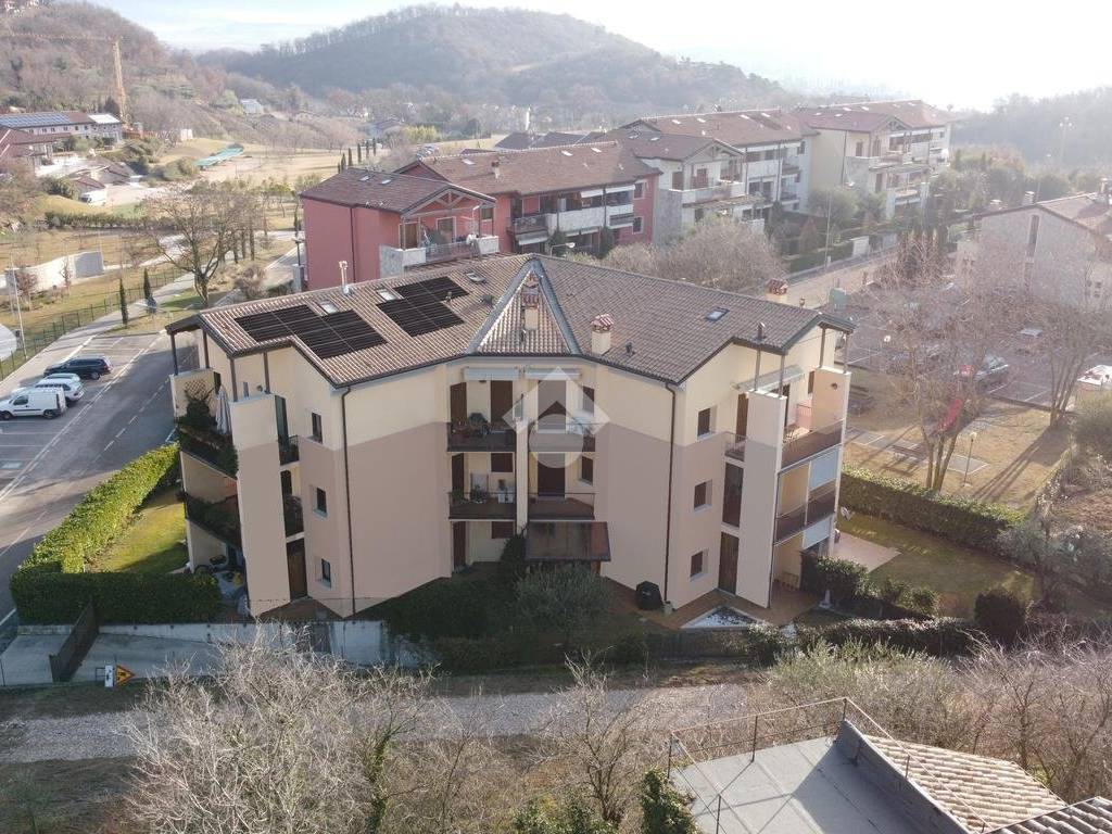 Appartamento a Costermano sul garda in Via cà morel, 3 - Foto 2