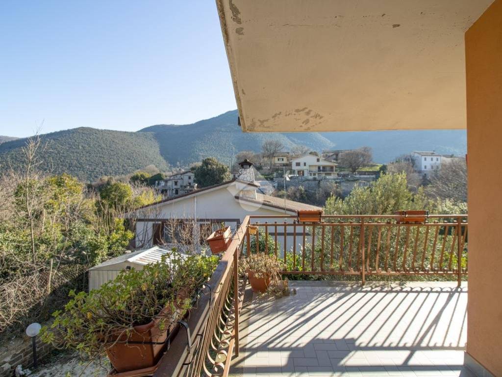 Appartamento a Montasola in Via Forcella, 41 - Foto 2