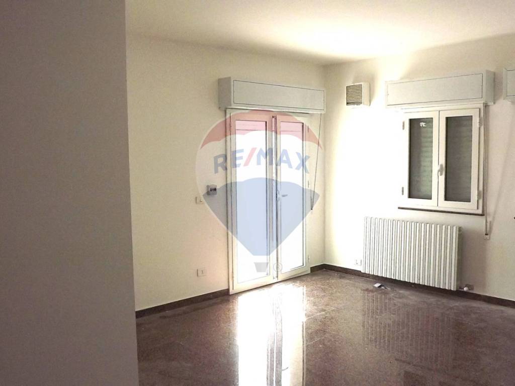 Appartamento a Comiso in via giovanni falcone, 5 - Foto 3