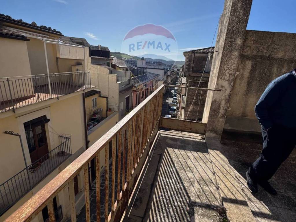 Casa indipendente a Giarratana in Via Vespri - Foto 5