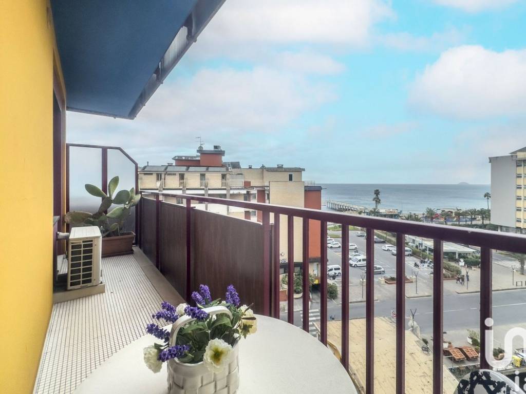 Appartamento a Pietra ligure in Corso Corso Italia, 1 - Foto 3