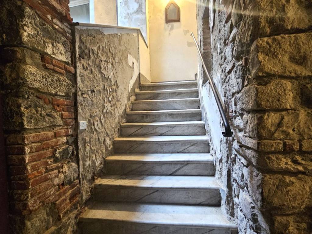 Appartamento a Sarzana in Via Giuseppe Mazzini, 82 - Foto 3