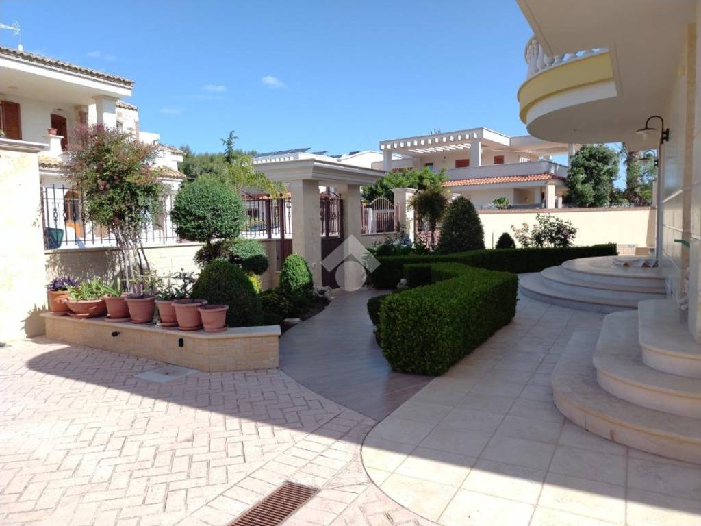 Villa a Bisceglie in VIA GIOVANNI BOVIO, 438 - Foto 2