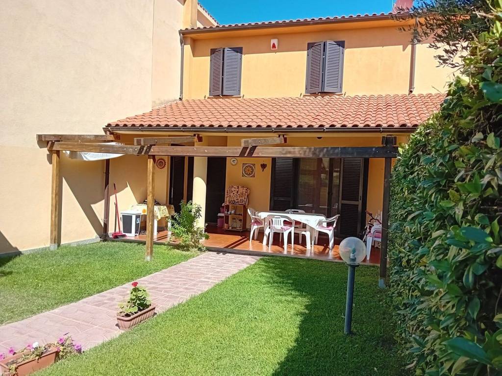Villetta a schiera a Montalto di castro in Località Torre di Maremma - Foto 2