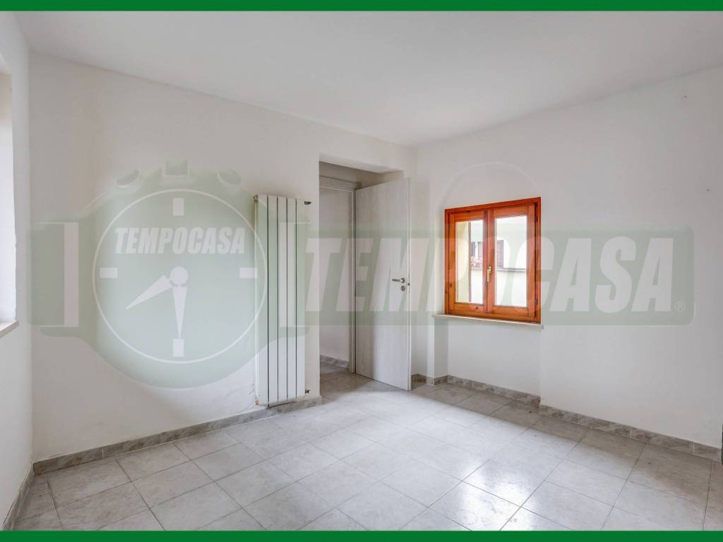 Appartamento a Monvalle in Via Luigi Cadorna, 1 - Foto 3