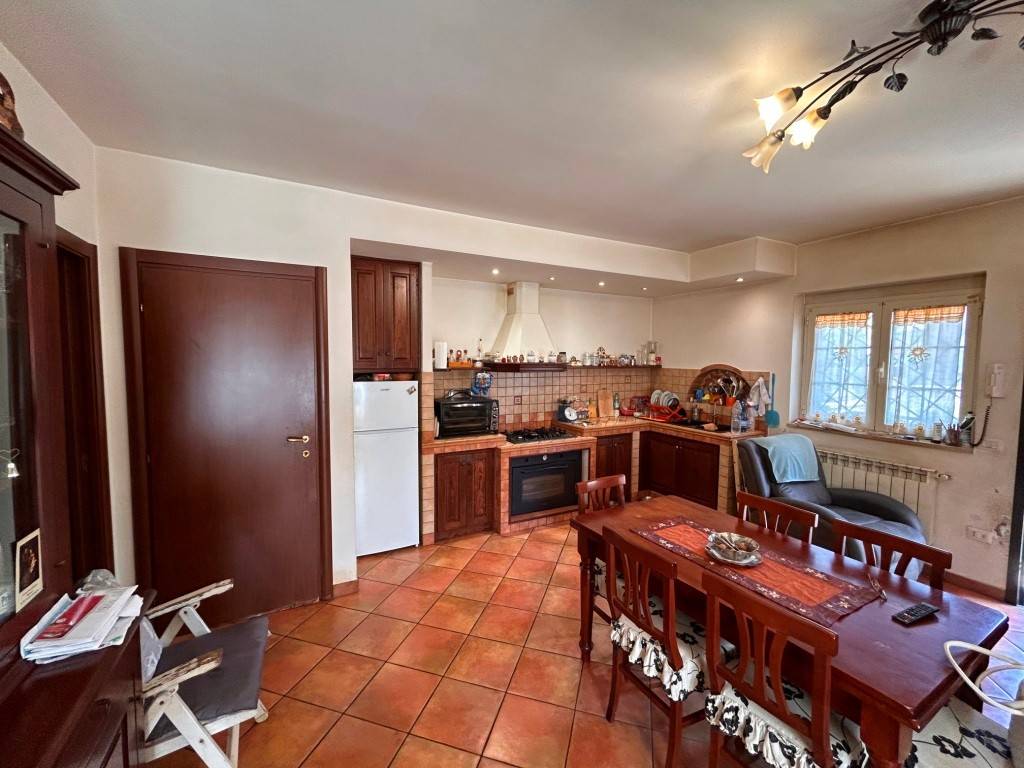 Villa a Vetralla in Via Cassia Botte, 178 - Foto 2