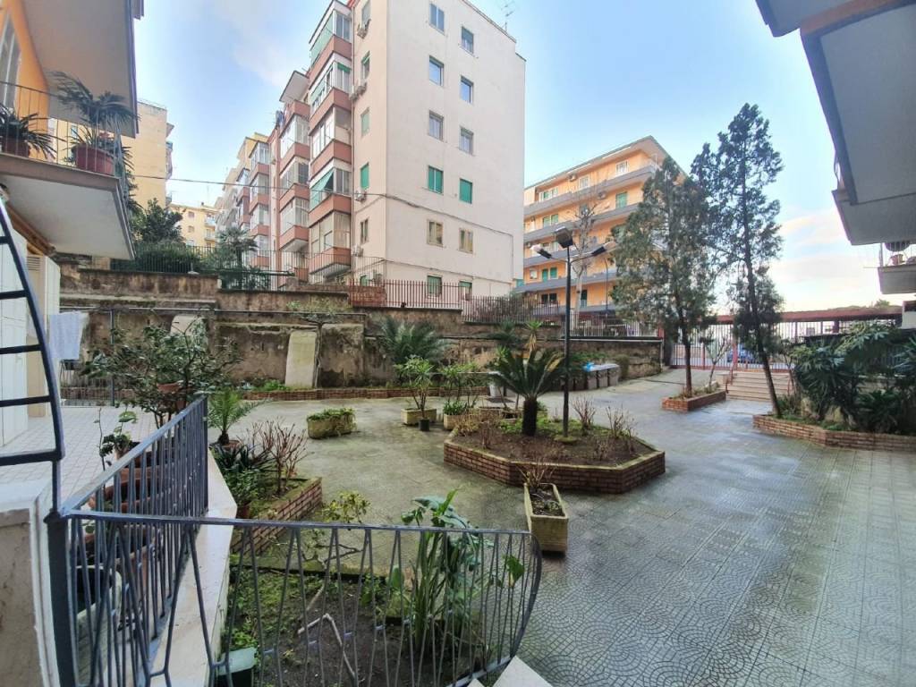 Appartamento a Napoli in Via Bernardo Cavallino, 85 - Foto 2