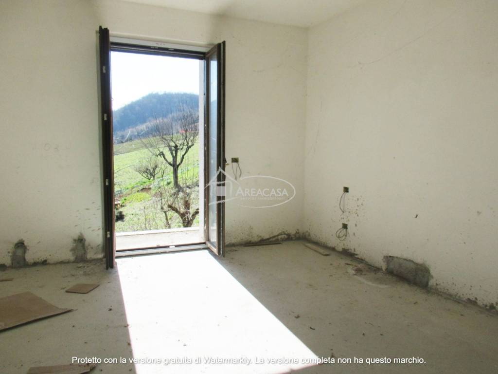 Casa indipendente a Roccafluvione in Strada Salare - Foto 4