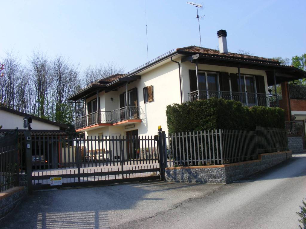 Villa a Castelletto sopra ticino in Via Beati - Foto 3