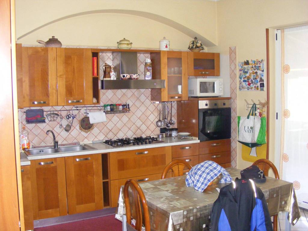 Villa a Castelletto sopra ticino in Via Beati - Foto 4