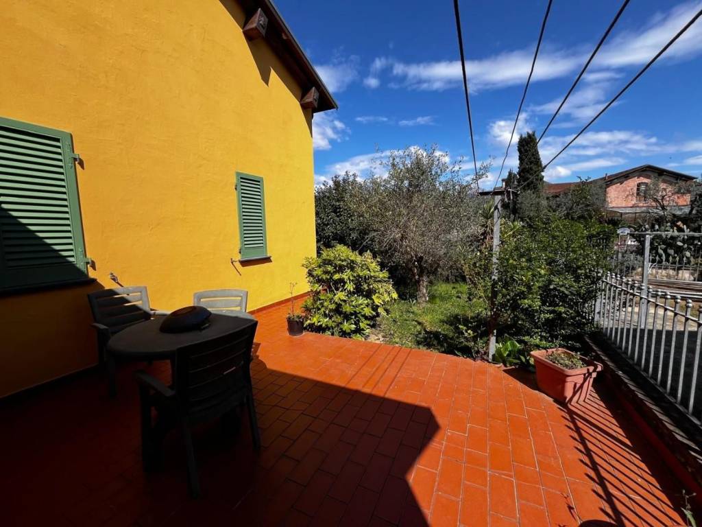 Villetta a schiera a Castelnuovo magra in Via Palvotrisia, , 63 - Foto 5