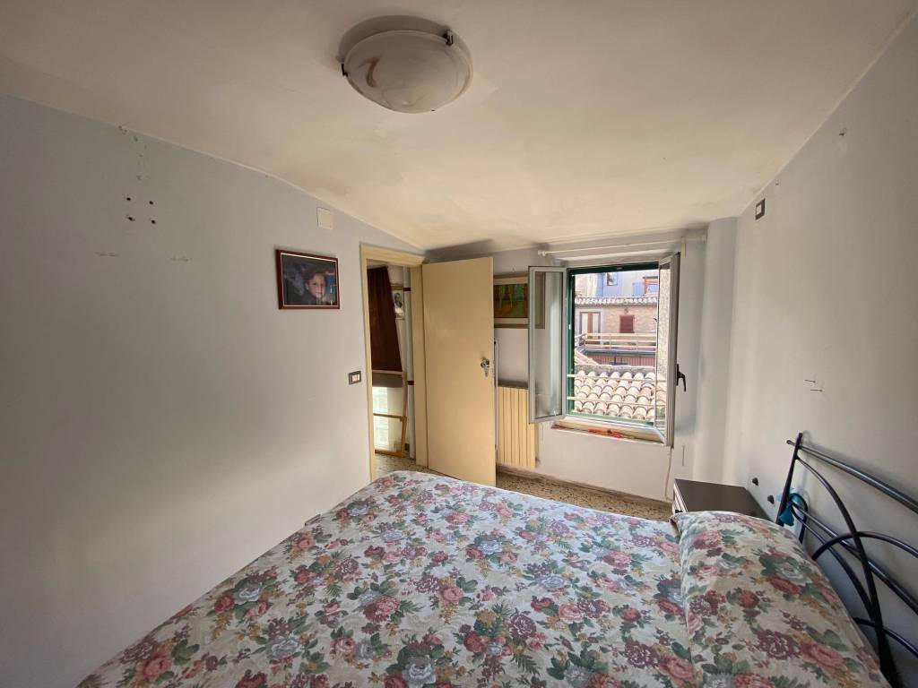 Casa indipendente a Esanatoglia - Foto 2