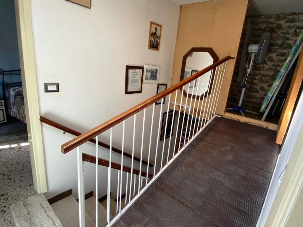 Casa indipendente a Esanatoglia - Foto 3