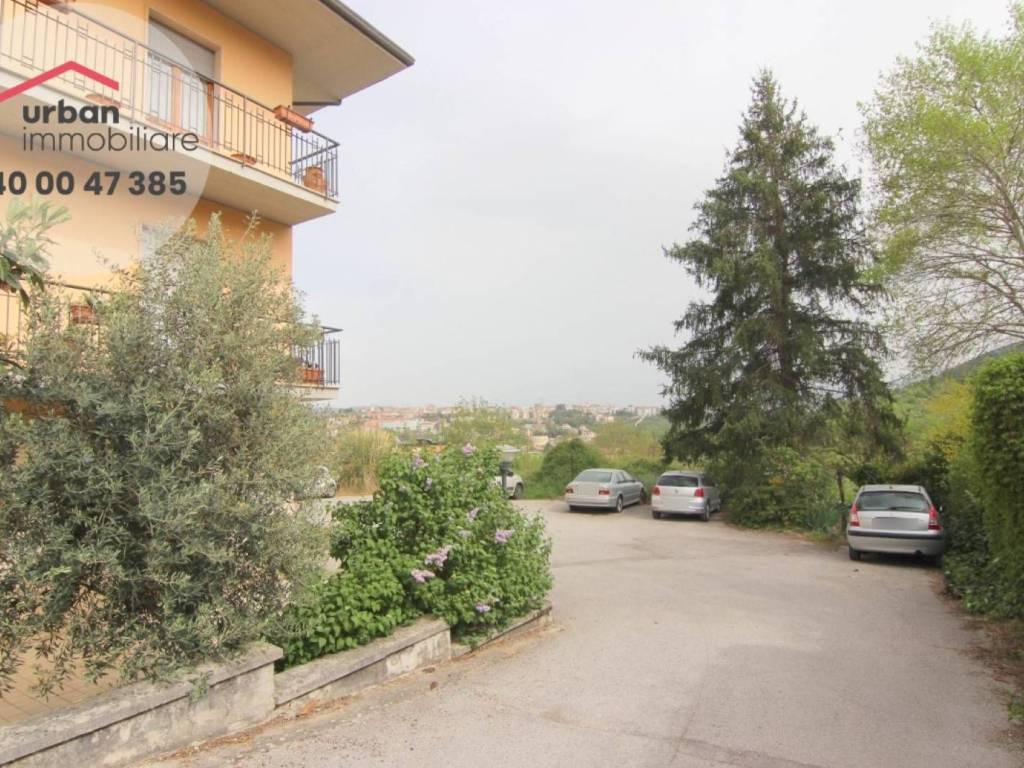 Appartamento a L'aquila in Via degli Orsini - Foto 2