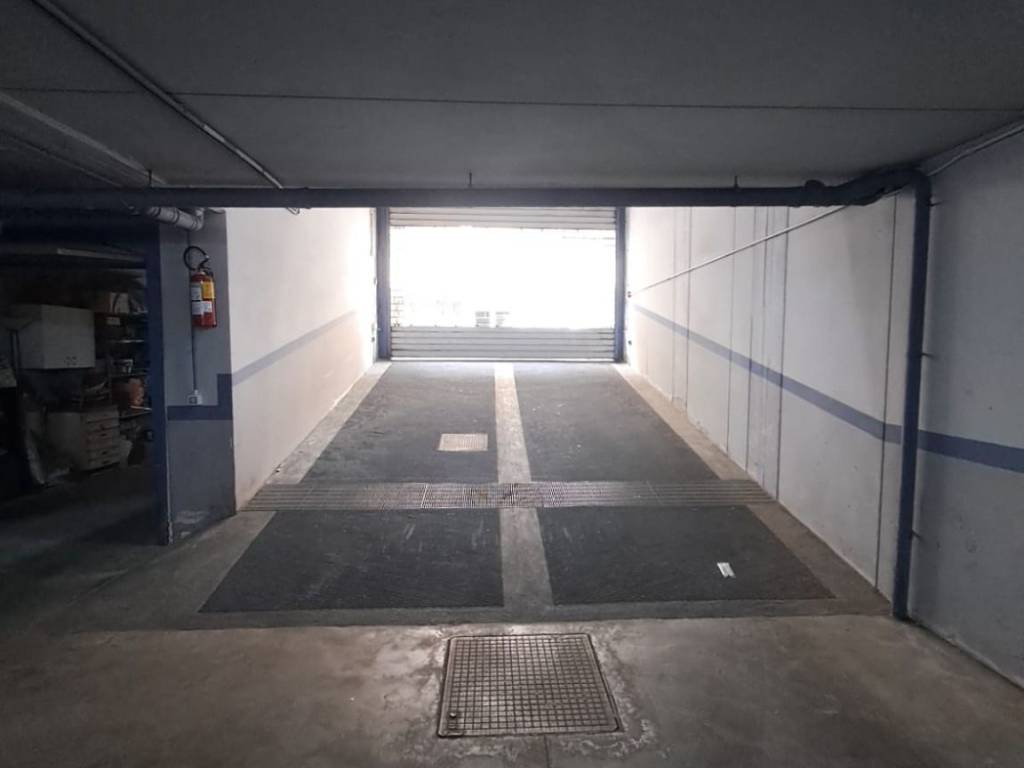Box / garage a Bari in Via Carlo Guarnieri - Foto 5