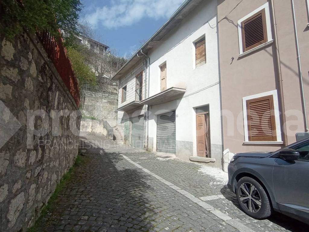 Casa indipendente a Ateleta in Piazza Duca degli Abruzzi, 10 - Foto 2