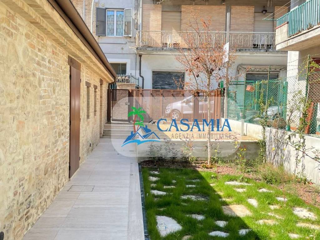 Villa a San benedetto del tronto in Via Amelio Mazzocchi - Foto 3