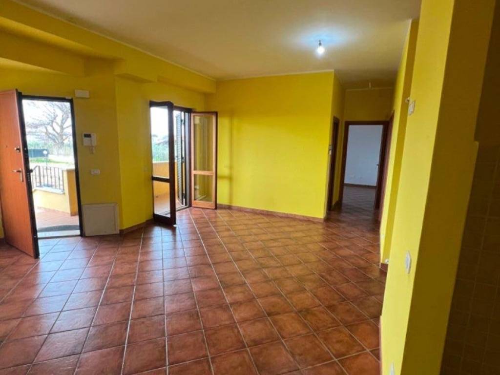 Appartamento a Aprilia in Via dei Cinque Archi, 25 - Foto 4